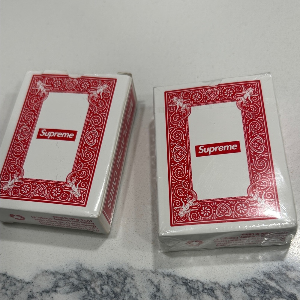 Supreme Red and White Card Deck Mini